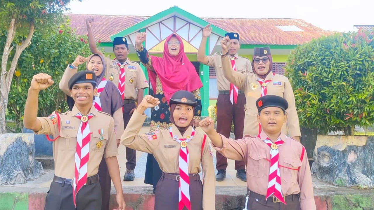 Tiga Siswa MTsN 2 Maluku Tengah Resmi Dilepas Menuju Jambore Nasional XII